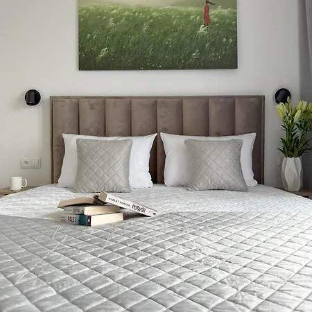 Huberta Hendera 옐레니아구라