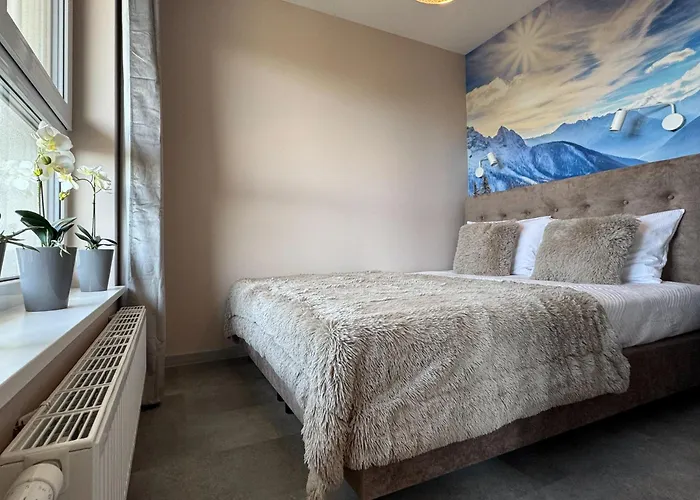 Huberta Hendera * 옐레니아구라