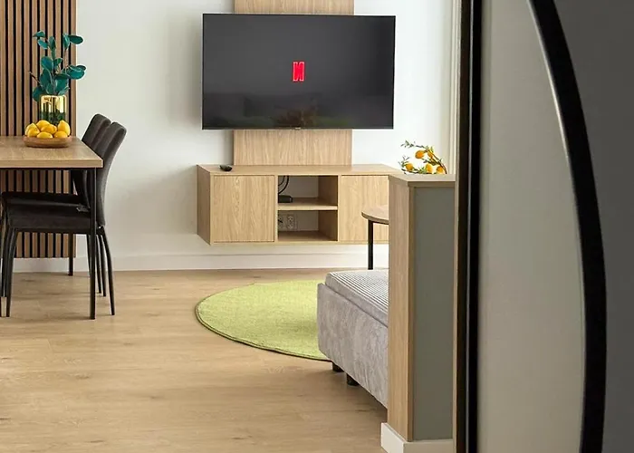 Huberta Hendera * 옐레니아구라